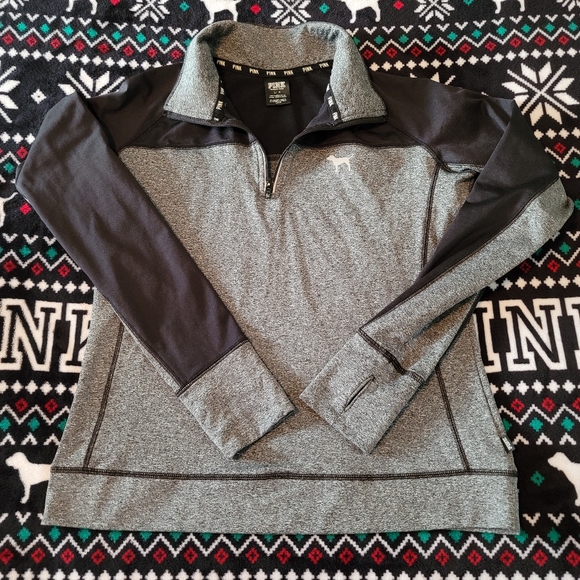 ❌SOLD❌VS Ultimate Half Zip Size Large - NWOT - Picture 1 of 6